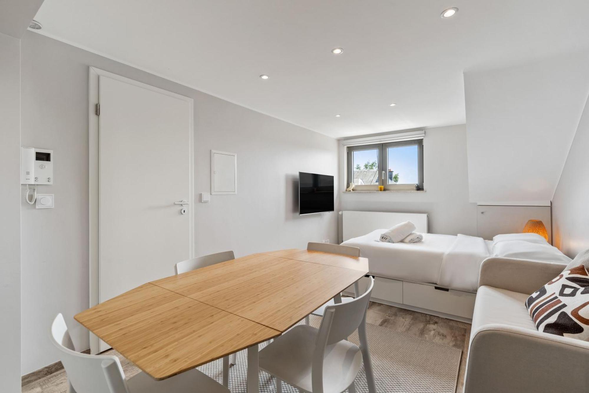 Modern Limpertsberg Studio Near City Center Люксембург Экстерьер фото