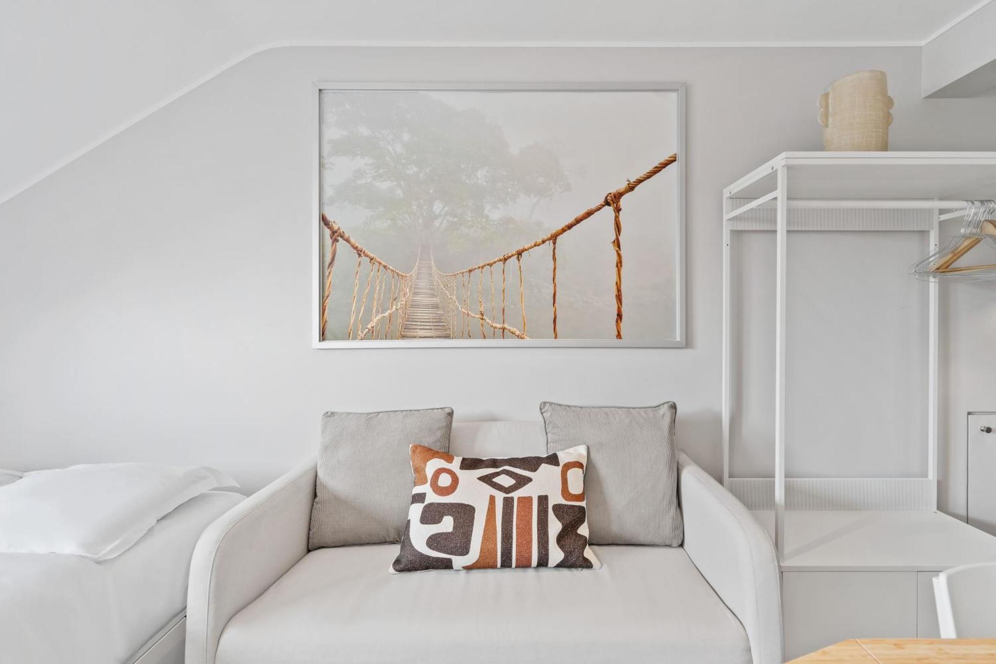 Modern Limpertsberg Studio Near City Center Люксембург Экстерьер фото