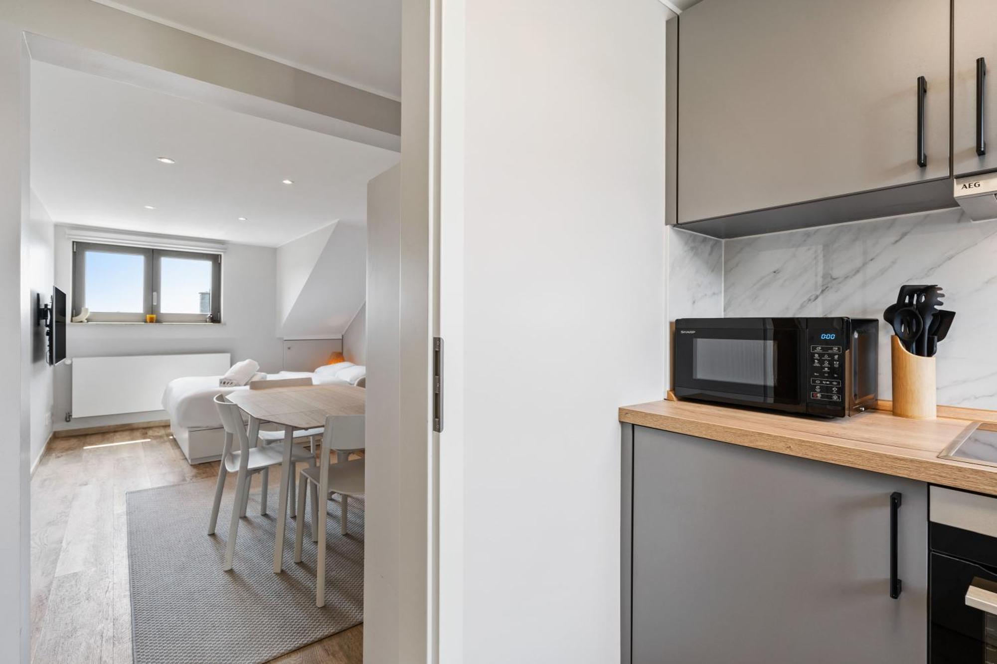 Modern Limpertsberg Studio Near City Center Люксембург Экстерьер фото